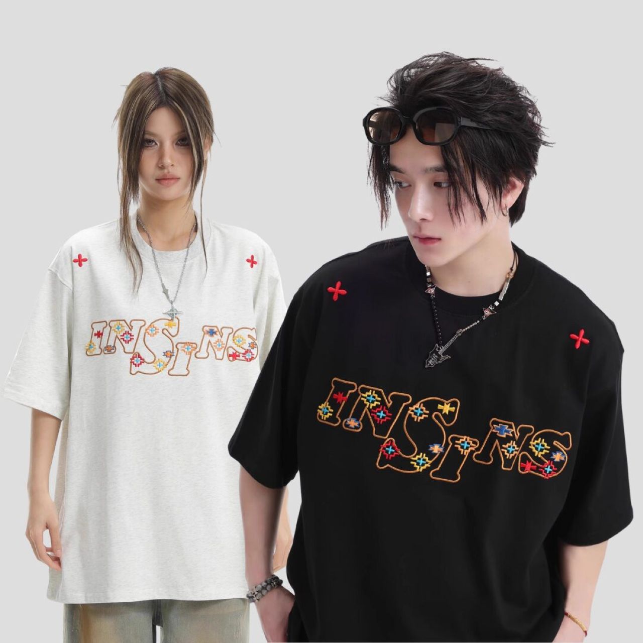ペアルック 【INSstudios】 ヴィンテージ風 ロゴ刺繍 半袖Tシャツ 幾何学デザイン